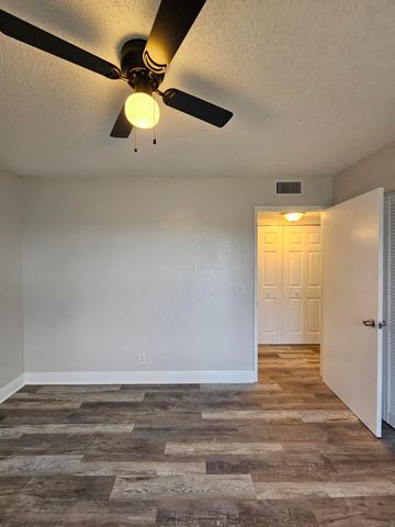 1500 Windorah Way F, West Palm Beach, FL 33411