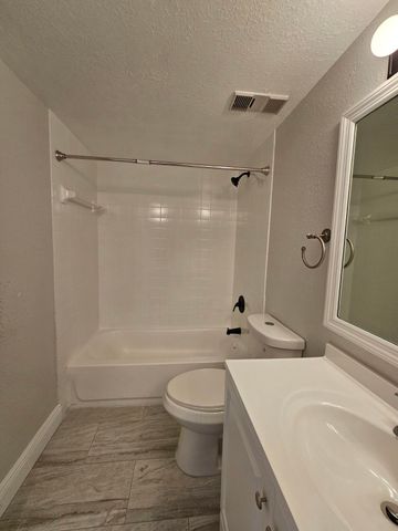 1500 Windorah Way F, West Palm Beach, FL 33411