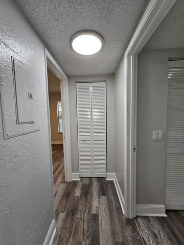 1500 Windorah Way F, West Palm Beach, FL 33411