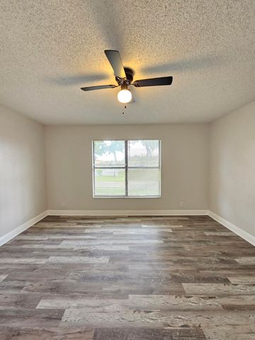 1500 Windorah Way F, West Palm Beach, FL 33411