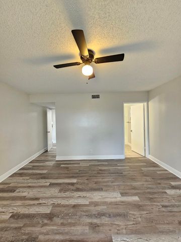 1500 Windorah Way F, West Palm Beach, FL 33411