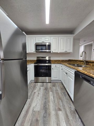 1500 Windorah Way F, West Palm Beach, FL 33411