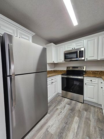 1500 Windorah Way F, West Palm Beach, FL 33411