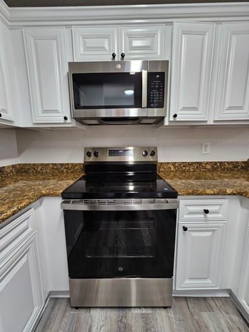 1500 Windorah Way F, West Palm Beach, FL 33411