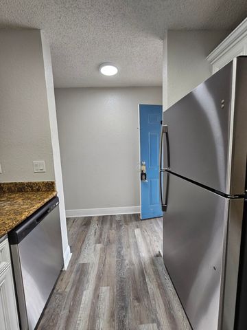 1500 Windorah Way F, West Palm Beach, FL 33411