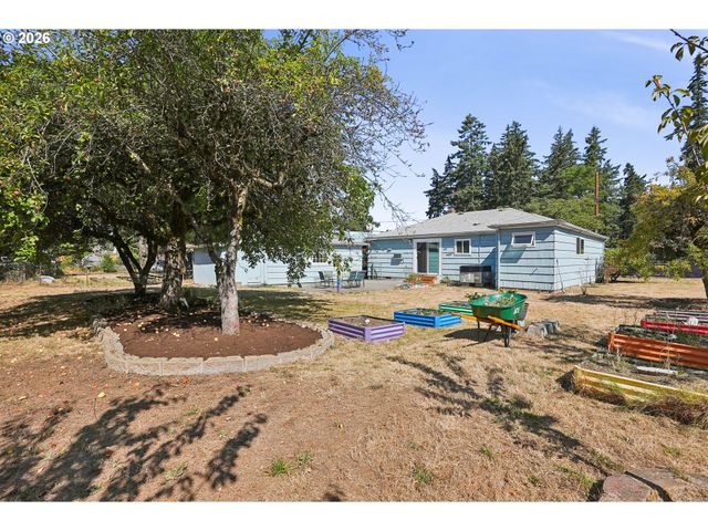 12406 Se RAYMOND St, Portland, OR 97236