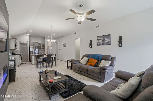 1169 Indigo Sky Street, El Paso, TX 79928