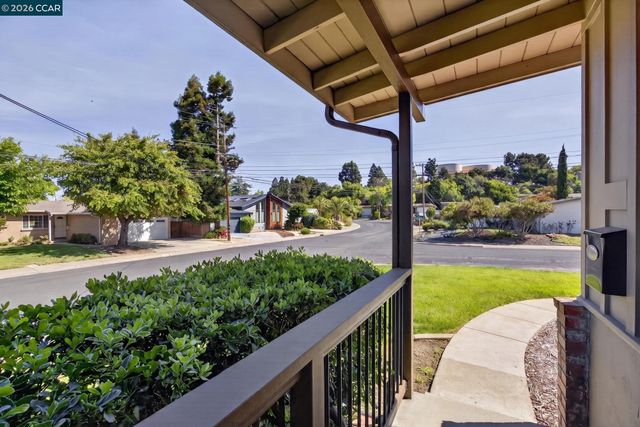 4352 Cheltenham Ct, Concord, CA 94521