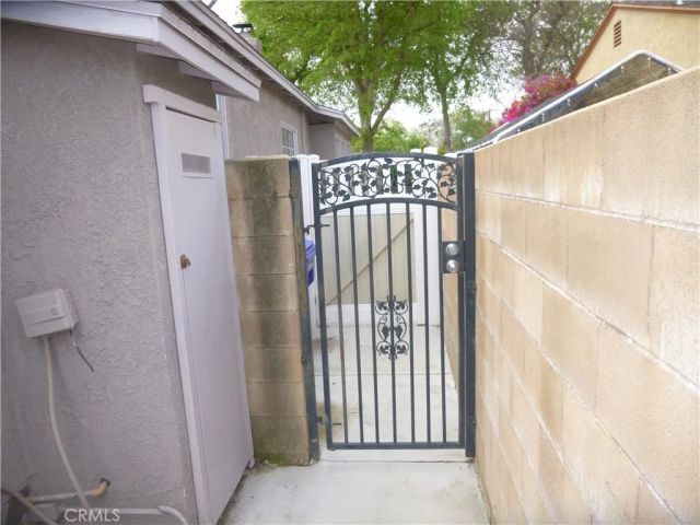 1747 VALENCIA Avenue, San Bernardino, CA 92404