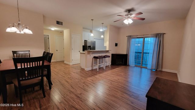 119 Covil Avenue Unit 202, Wilmington, NC 28403