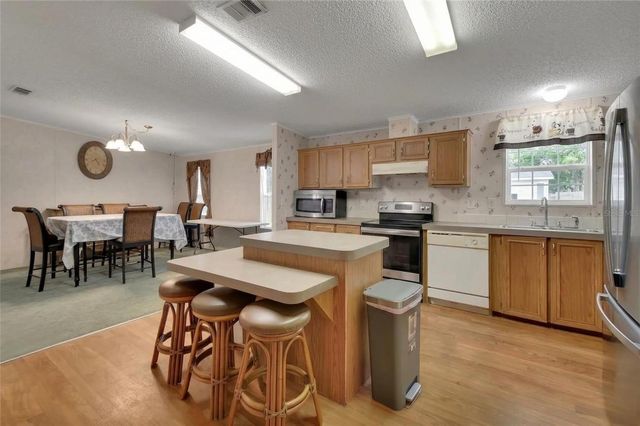 38846 FOREST DRIVE, Eustis, FL 32736