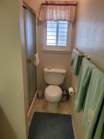 7407 Sunborough Ln, Sacramento, CA 95828