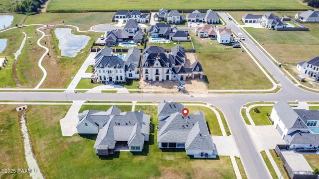 601 Gunter Grass Court, Lafayette, LA 70508