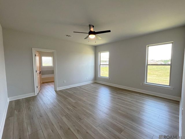 1553 Old Tucson Ave, Zachary, LA 70791