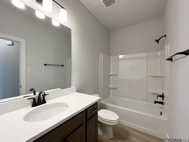 1553 Old Tucson Ave, Zachary, LA 70791