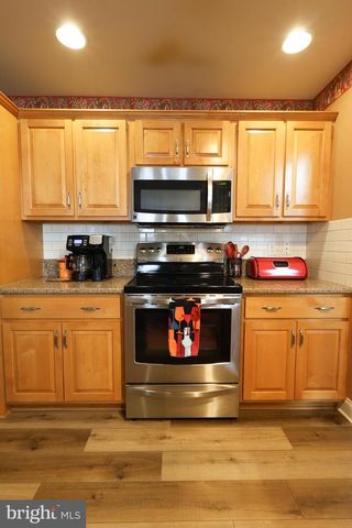 425 ZACHARY DR, Manheim, PA 17545