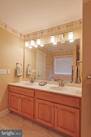 425 ZACHARY DR, Manheim, PA 17545