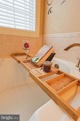 425 ZACHARY DR, Manheim, PA 17545