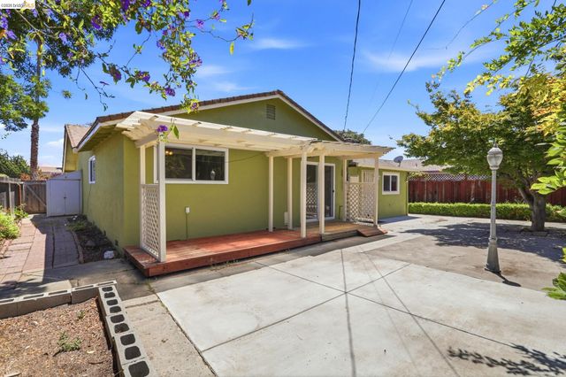4345 Burney Way, Fremont, CA 94538