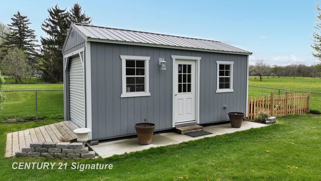 3022 E Lake Road, Clio, MI 48420