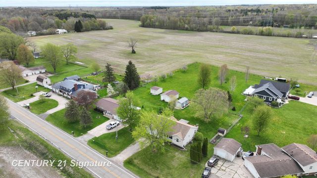 3022 E Lake Road, Clio, MI 48420