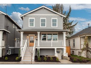 2458 Se CORA St, Portland, OR 97202