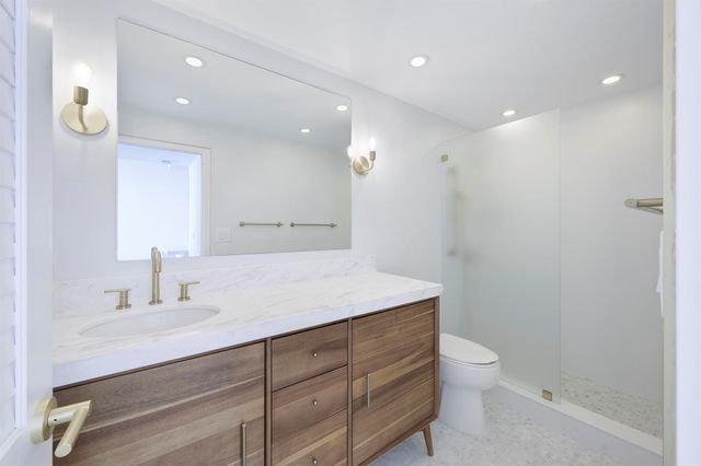 2800 N Flagler Drive 709, West Palm Beach, FL 33407