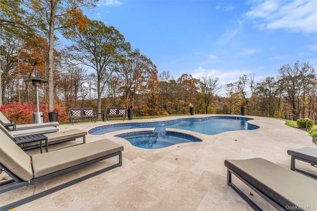 33 De Liso Lane, Mahopac, NY 10541