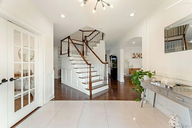 33 De Liso Lane, Mahopac, NY 10541