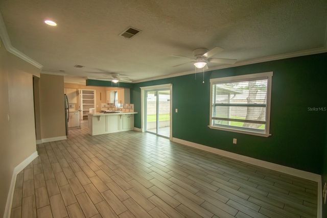 2040 WOODBRIAR LOOP S, Lakeland, FL 33813