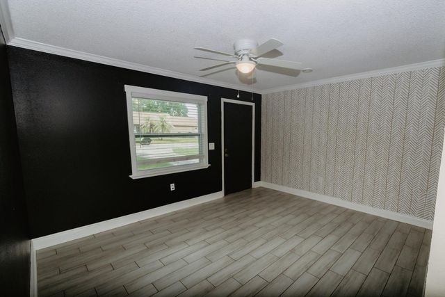 2040 WOODBRIAR LOOP S, Lakeland, FL 33813