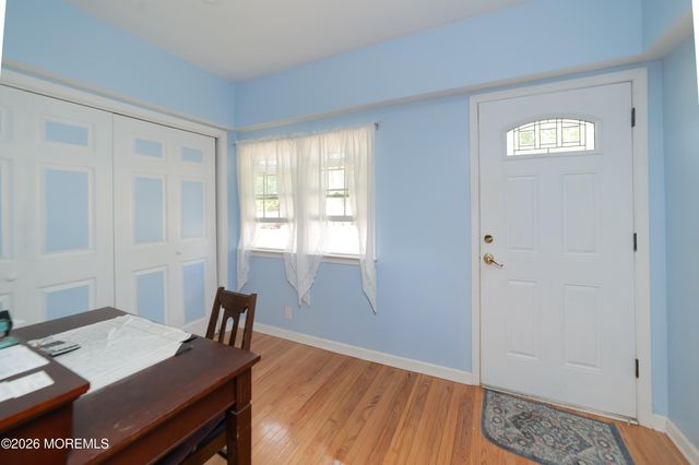 38 Walnut Street, Keyport, NJ 07735