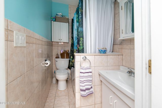 38 Walnut Street, Keyport, NJ 07735