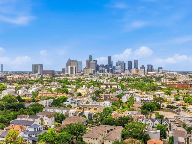 1823 Southmore Boulevard, Houston, TX 77004