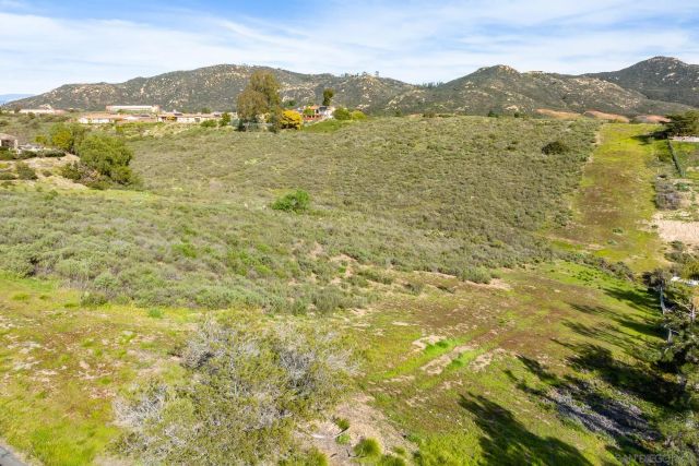 La Manda Dr 0, Poway, CA 92064