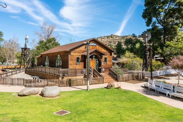 La Manda Dr 0, Poway, CA 92064