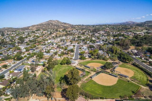 La Manda Dr 0, Poway, CA 92064