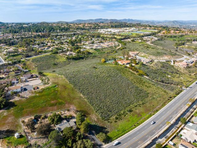 La Manda Dr 0, Poway, CA 92064