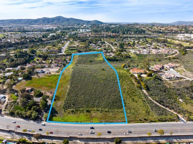 La Manda Dr 0, Poway, CA 92064