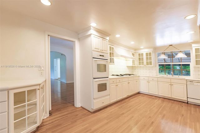 1234 NE 96th St, Miami Shores, FL 33138