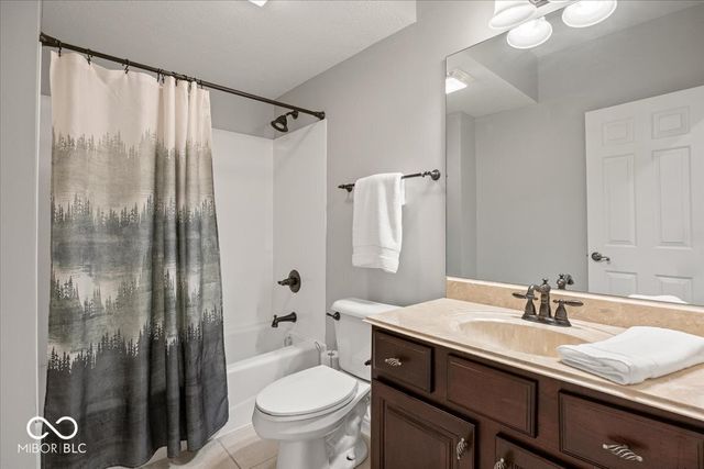 6549 Braemar Avenue S, Noblesville, IN 46062