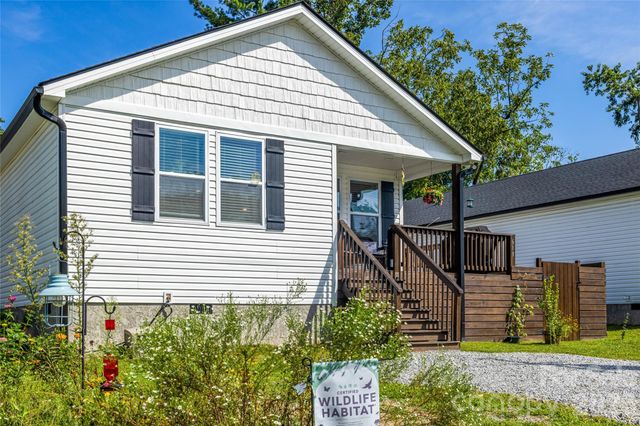619 Edgewood Avenue, Hendersonville, NC 28792