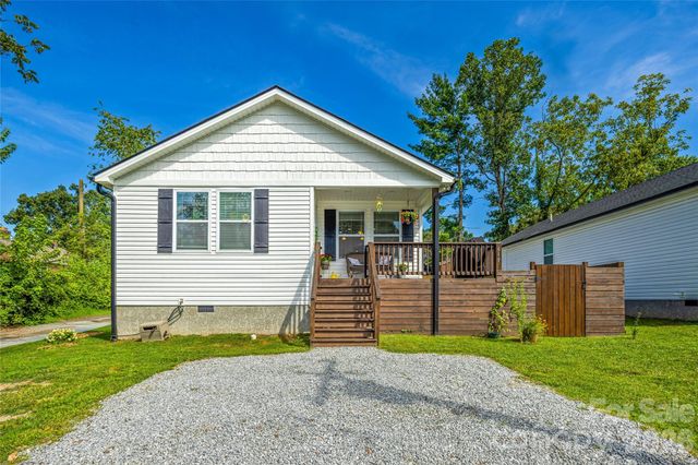 619 Edgewood Avenue, Hendersonville, NC 28792
