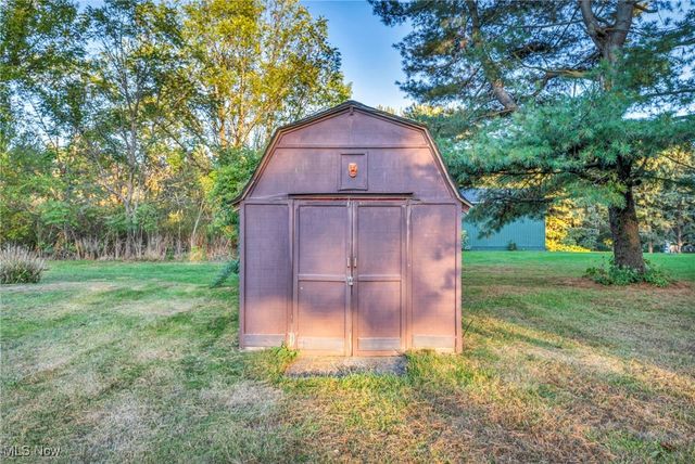 13792 Amodio Avenue NW, Uniontown, OH 44685