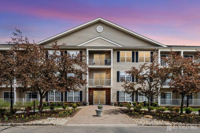 49 Liddle Avenue, Edison, NJ 08837