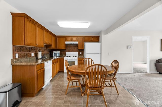 49 Liddle Avenue, Edison, NJ 08837