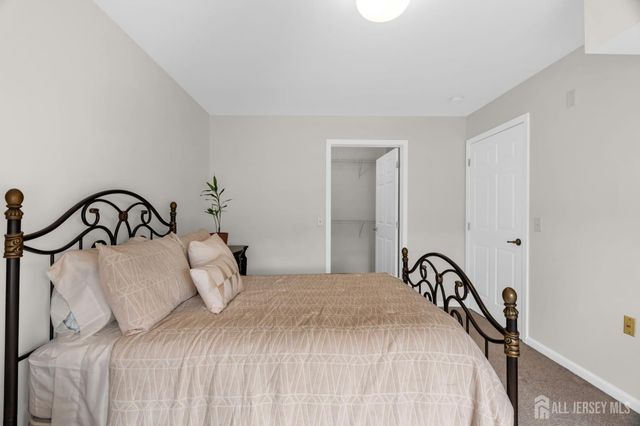 49 Liddle Avenue, Edison, NJ 08837