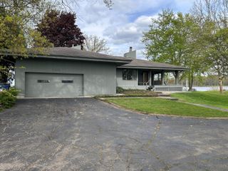 11975 E Lee Mar Drive, Brady Twp, MI 49097