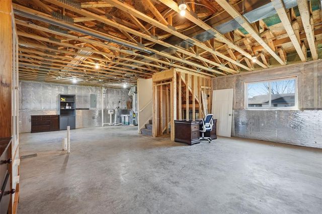1630 5th Avenue, Baldwin, WI 54002