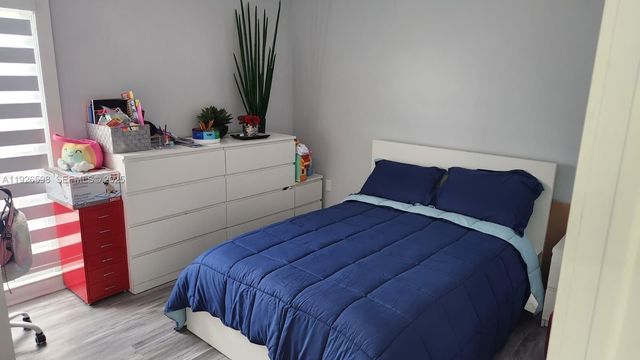 11521 SW 80th Ter, Miami, FL 33173